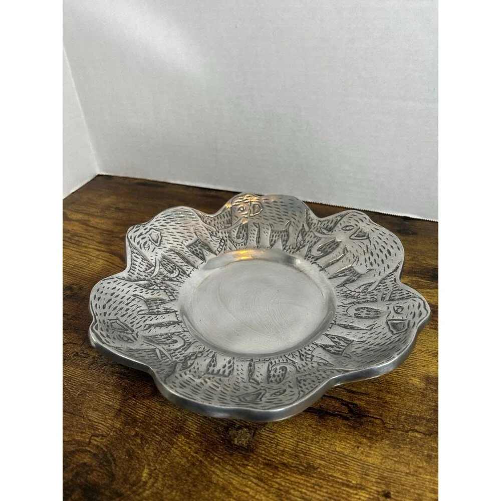 Vintage Hand Hammered Aluminum Elephant Bowl Tray India Safari Decor 9.75”